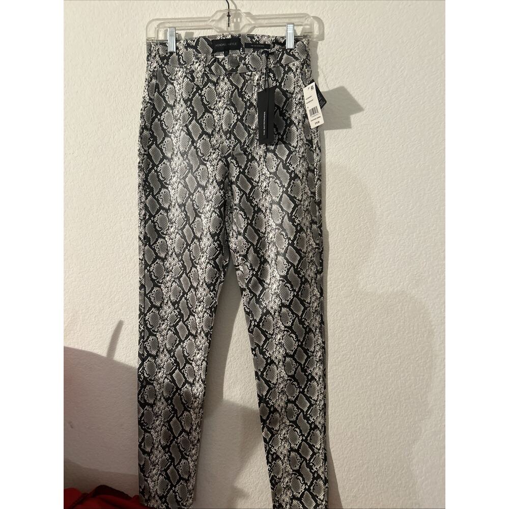 Women’s Pants Kendall+Kylie Size 28 NWT Highrise Animal Print Boomerang